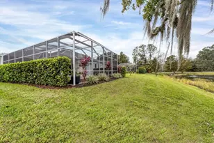 11709 Clubhouse Dr, Lakewood Ranch, FL 34202 - Photo 30