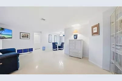 520 Glen Oak Road, Venice, FL 34292 - Photo 2