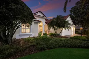 7062 Twin Hills Terrace, Lakewood Ranch, FL 34202 - Photo 2
