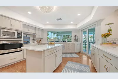 476 Meadow Lark Drive, Sarasota, FL 34236 - Photo 12