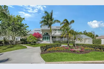 476 Meadow Lark Drive, Sarasota, FL 34236 - Photo 2
