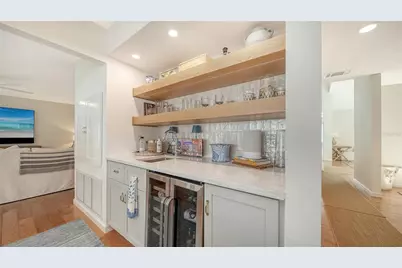 476 Meadow Lark Drive, Sarasota, FL 34236 - Photo 16