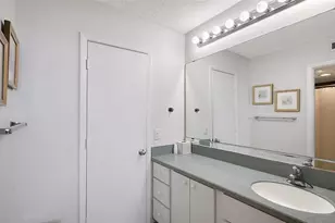 2045 Gulf of Mexico Dr, Longboat Key, FL 34228 - Photo 20