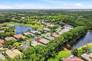12323 Thornhill Ct, Lakewood Ranch, FL 34202 - Photo 48