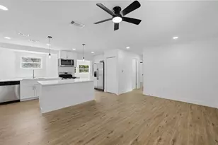 561 Yale Rd, Venice, FL 34293 - Photo 2