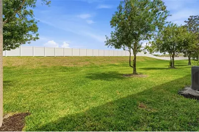 1386 Grantham Drive, Sarasota, FL 34234 - Photo 32