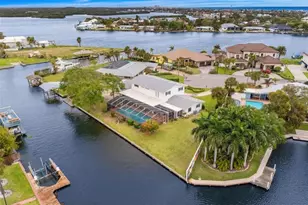 1790 Bayshore Dr, Cocoa Beach, FL 32931 - Photo 20