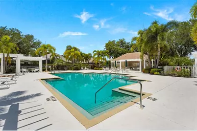 7822 Troon Court, Lakewood Ranch, FL 34202 - Photo 18