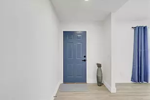 6505 64th Ln E, Palmetto, FL 34221 - Photo 4