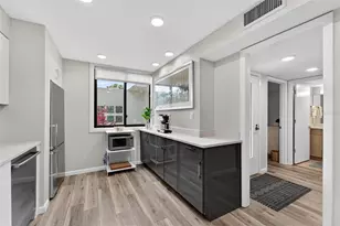 828 Bayport Wy, Longboat Key, FL 34228 - Photo 8