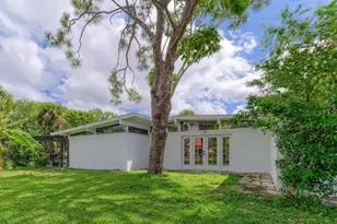 315 Park Blvd S, Venice, FL 34285 - Photo 1