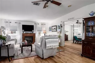 8520 Countess Ave Cir, Palmetto, FL 34221 - Photo 12