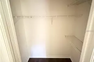 4275 Castlebridge Ln, Sarasota, FL 34238 - Photo 10