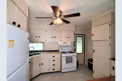 407 51st Avenue Terrace W, Bradenton, FL 34207 - Photo 10