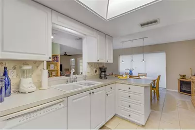1518 70th Street W, Bradenton, FL 34209 - Photo 10