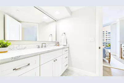 1241 Gulf Of Mexico Drive #506, Longboat Key, FL 34228 - Photo 30