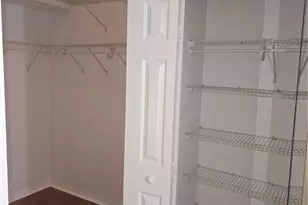 7404 38th Ct E, Sarasota, FL 34243 - Photo 38