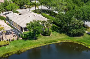 5867 Helicon Pl, Sarasota, FL 34238 - Photo 2