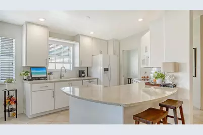 5867 Helicon Place, Sarasota, FL 34238 - Photo 2