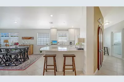 5867 Helicon Place, Sarasota, FL 34238 - Photo 4