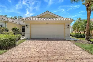 5867 Helicon Pl, Sarasota, FL 34238 - Photo 18
