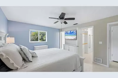 2486 Breakwater Circle, Sarasota, FL 34231 - Photo 26