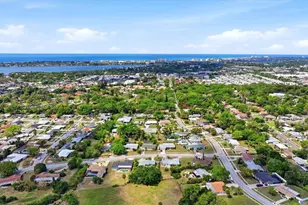 2486 Breakwater Cir, Sarasota, FL 34231 - Photo 46