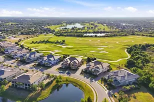 7346 Divot Loop, Lakewood Ranch, FL 34202 - Photo 4