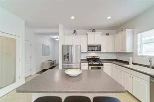 4650 Woodbrook Dr, Sarasota, FL 34243 - Photo 14