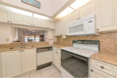 4425 45th Avenue W #202, Bradenton, FL 34210 - Photo 6