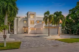 1751 Hawthorne St, Sarasota, FL 34239 - Photo 2