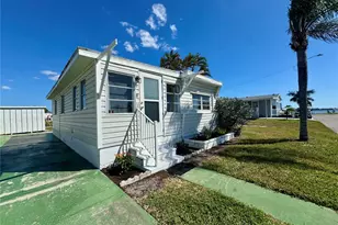 8 Sixth St, Bradenton, FL 34210 - Photo 2