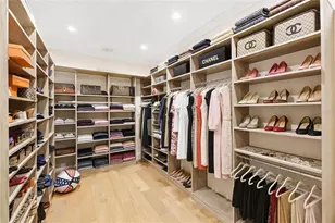 1705 Wisconsin Ln, Sarasota, FL 34239 - Photo 30