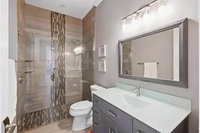 1705 Wisconsin Lane, Sarasota, FL 34239 - Photo 34