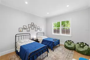 1705 Wisconsin Ln, Sarasota, FL 34239 - Photo 38