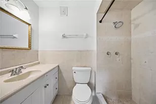 2715 Ingot Pl, Sarasota, FL 34235 - Photo 24