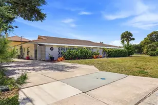 405 Menendez St, Venice, FL 34285 - Photo 1
