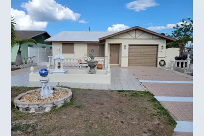 1028 Lillian Street, Venice, FL 34285 - Photo 1