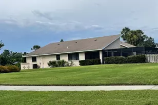 3799 Countryside Rd, Sarasota, FL 34233 - Photo 4