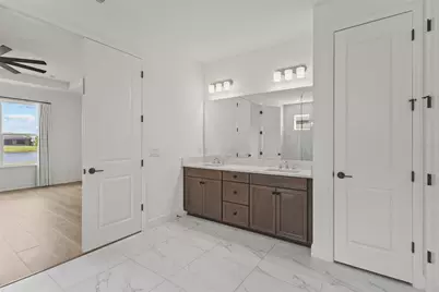 16319 Mount Holly Drive, Lakewood Ranch, FL 34211 - Photo 26