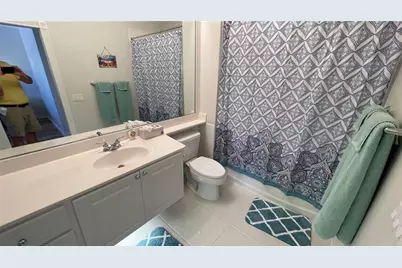 7677 Bergamo Avenue, Sarasota, FL 34238 - Photo 14