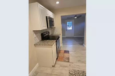 2212 Vinson Avenue, Sarasota, FL 34232 - Photo 4