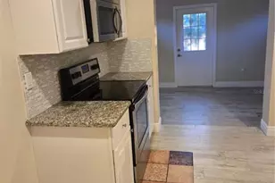 2212 Vinson Ave, Sarasota, FL 34232 - Photo 4