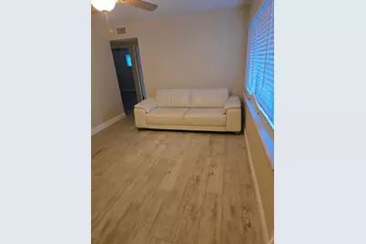 2212 Vinson Avenue, Sarasota, FL 34232 - Photo 2