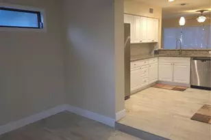 2212 Vinson Ave, Sarasota, FL 34232 - Photo 8