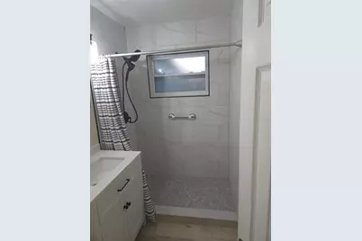 2212 Vinson Avenue, Sarasota, FL 34232 - Photo 16