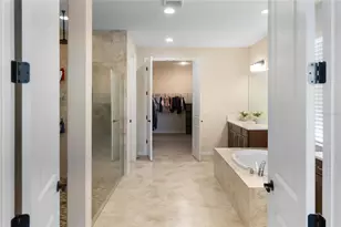 12725 Lateral Root Dr, Sarasota, FL 34238 - Photo 18