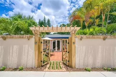 1127 S Osprey Avenue, Sarasota, FL 34236 - Photo 1