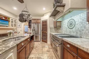 922 Indian Beach Dr, Sarasota, FL 34234 - Photo 14