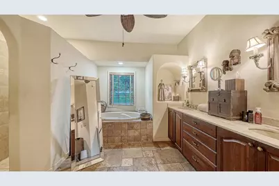 922 Indian Beach Drive, Sarasota, FL 34234 - Photo 20